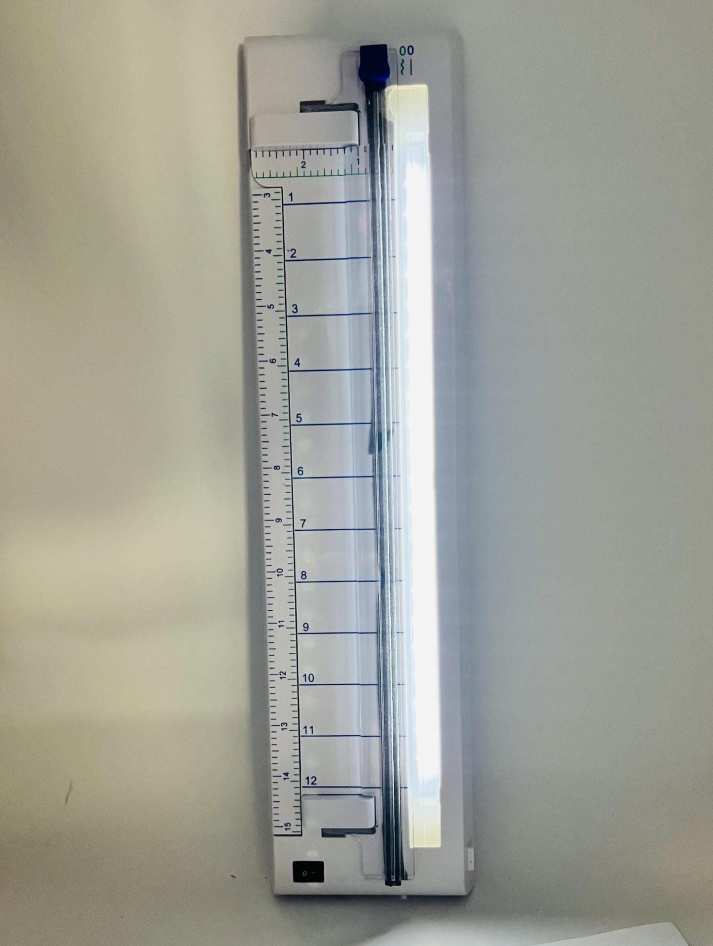 Backlit Paper Cutter with 6 Interchangeable Cutting Heads