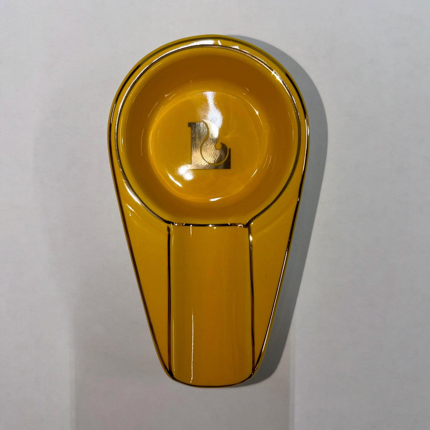 Single-Rest Cigar Ashtray