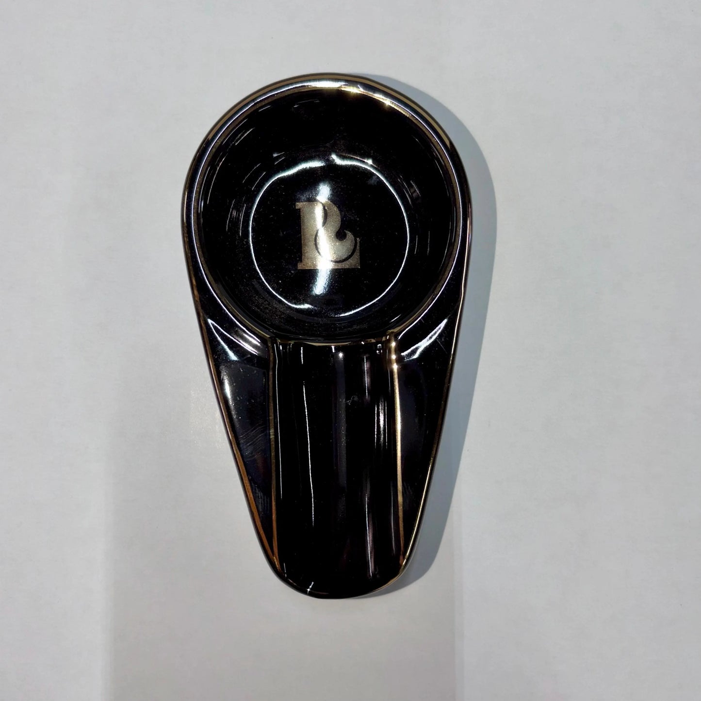 Single-Rest Cigar Ashtray